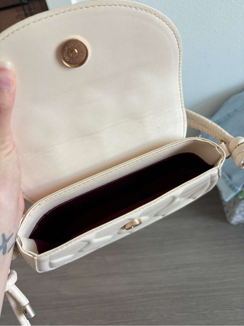 Cream colored Shoulder Bag - Picture 6 of 6
